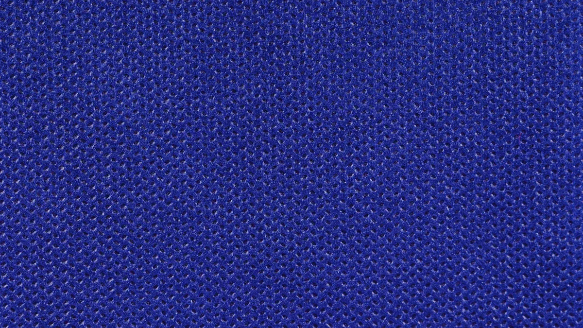 The Science Behind Men's Athletic T-Shirt Materials